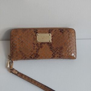 Michael Kors Long Wallet Zippered Wallet Wristlet